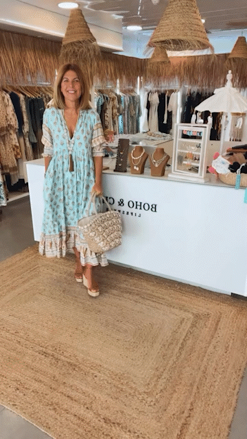 Claires – Long Lantern Sleeve Dress